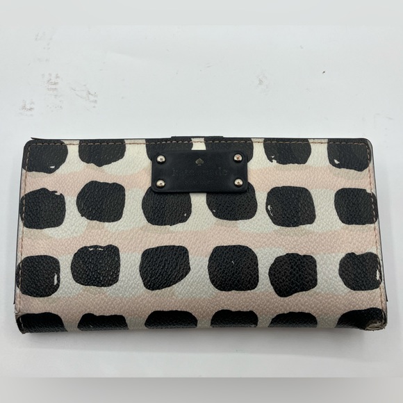 kate spade Handbags - KATE SPADE Leather Patterned Wallet White Black Pink
